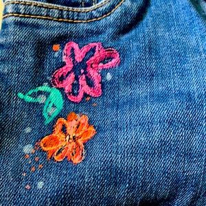NWOT Osh Kosh jeans with floral accent embroidery